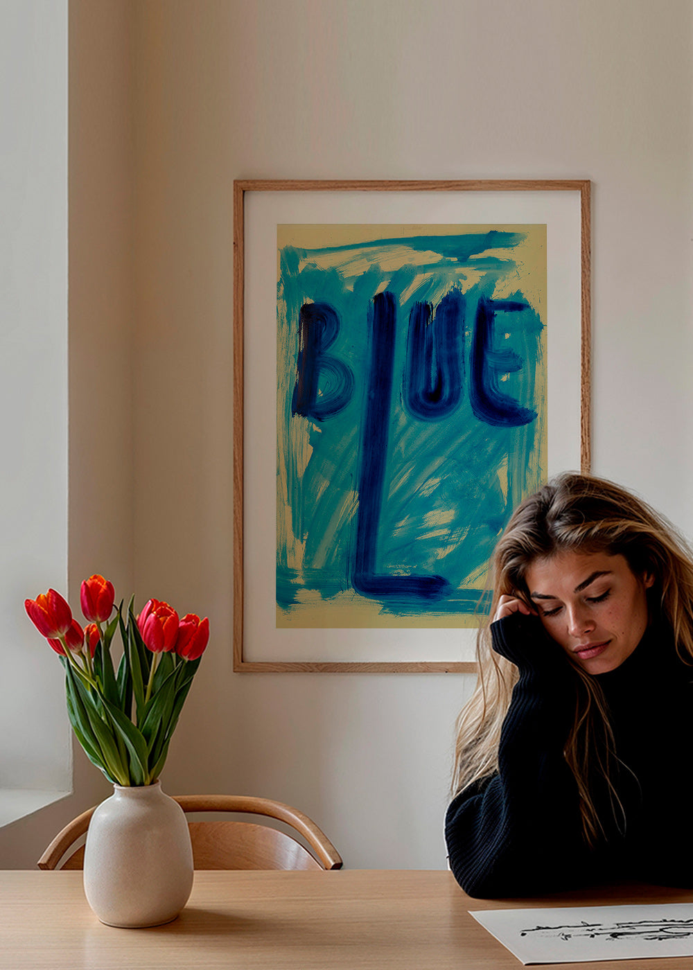 Abstrakt billede med håndmalet blå typografi – Product2