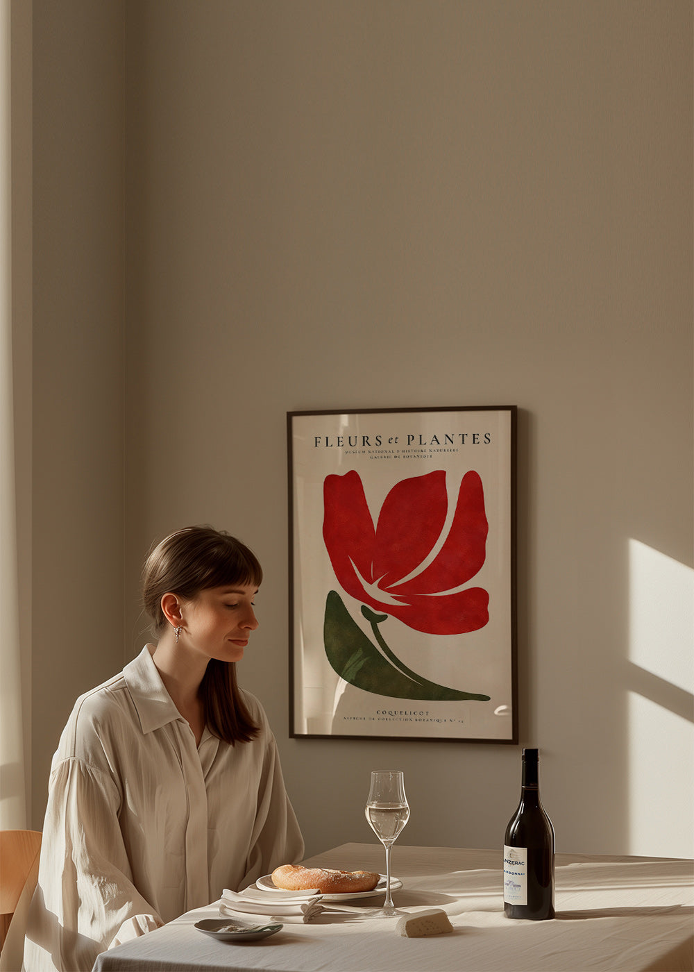 Botanisk plakat med stiliseret rød valmue