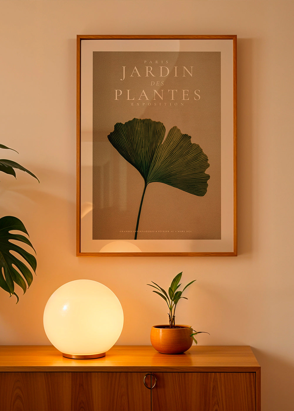 Botanisk plakat med ginkgo-blad og klassisk typografi