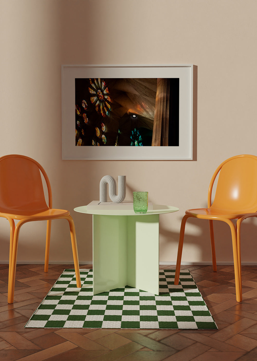 Arkitekturfotografi af glasmosaik med varmt lys