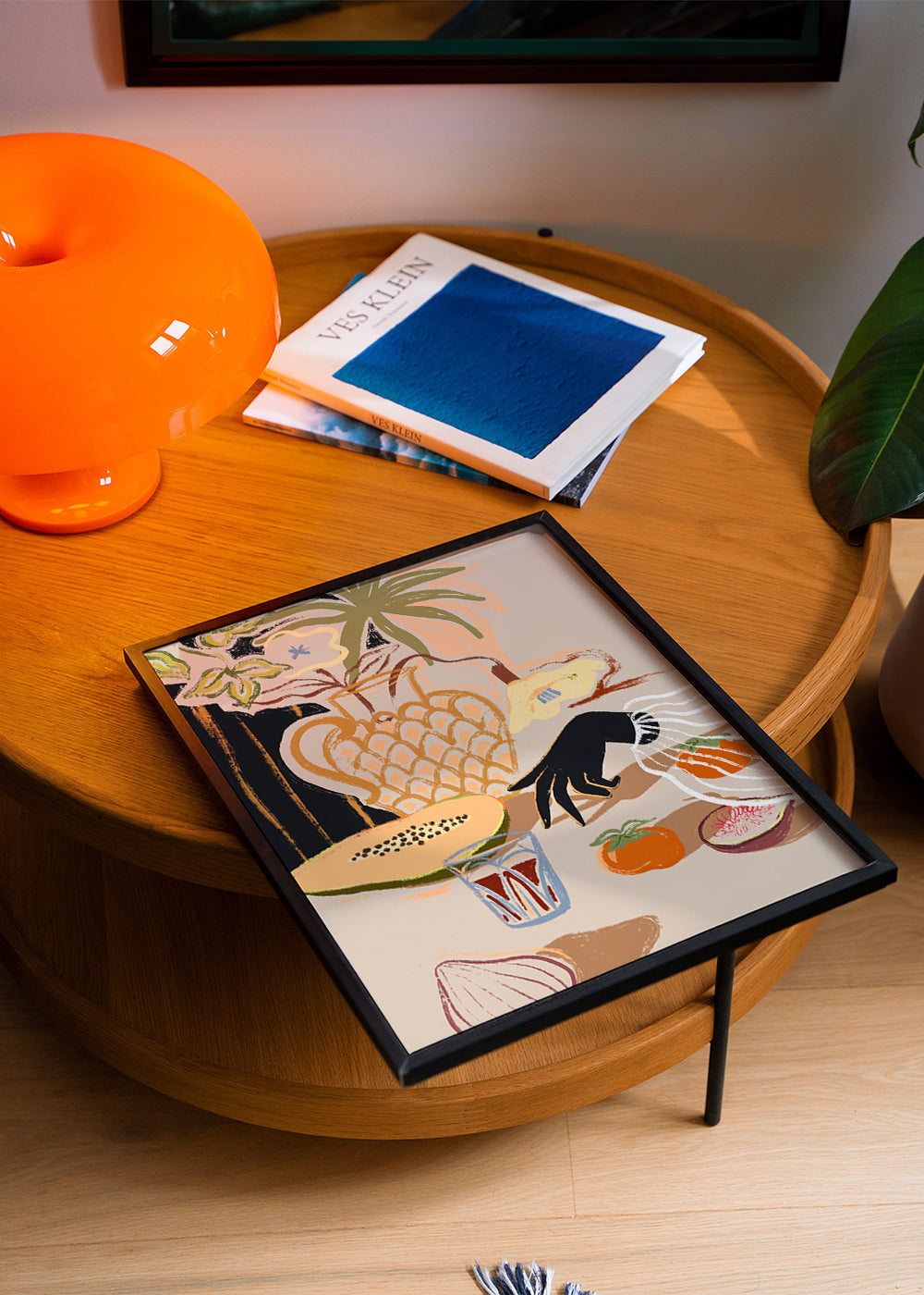 Køkkenkunst med tropisk frugt og vase – Product3