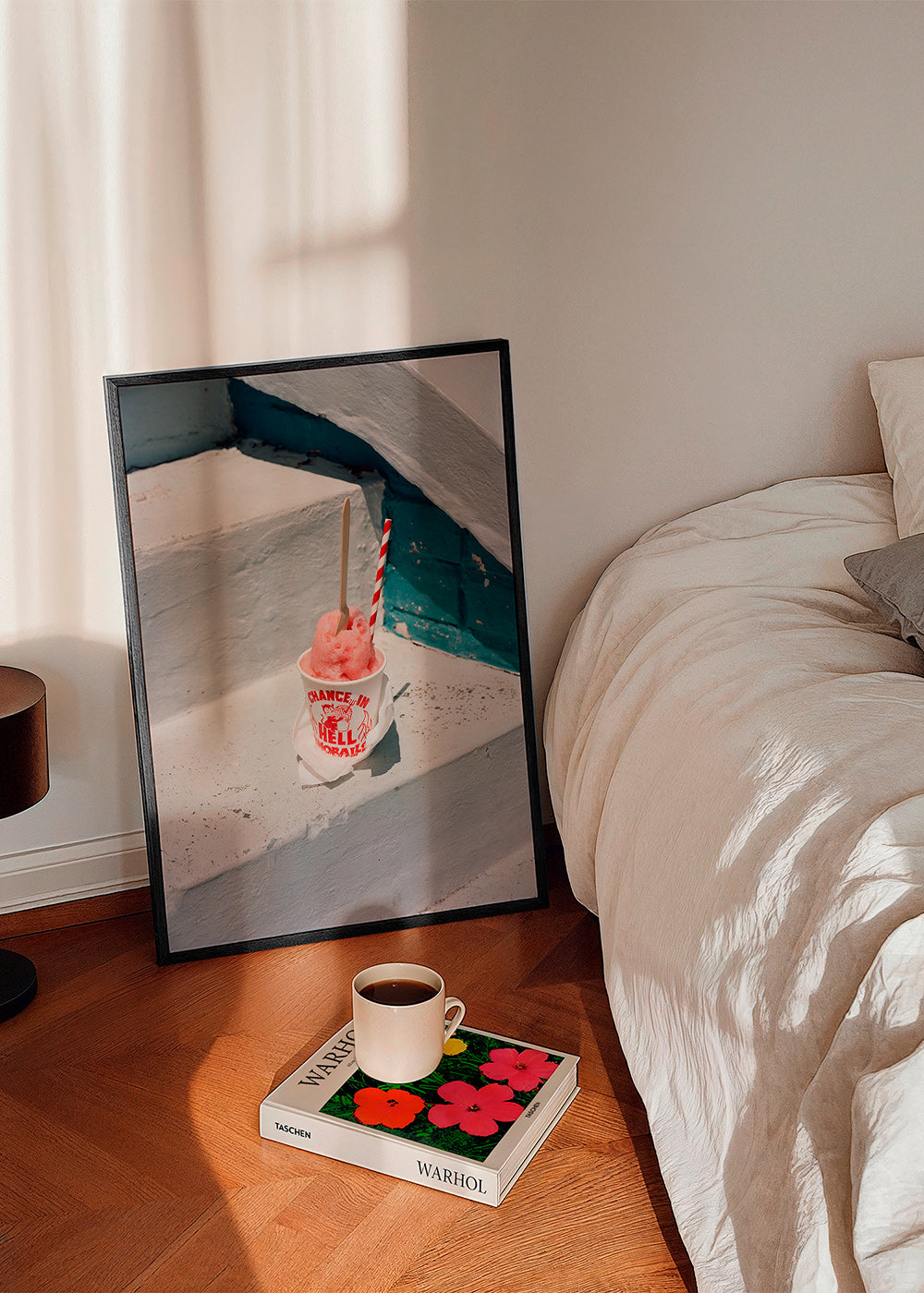 Køkkenkunst: lyserød sorbet på hvide trin – Product1