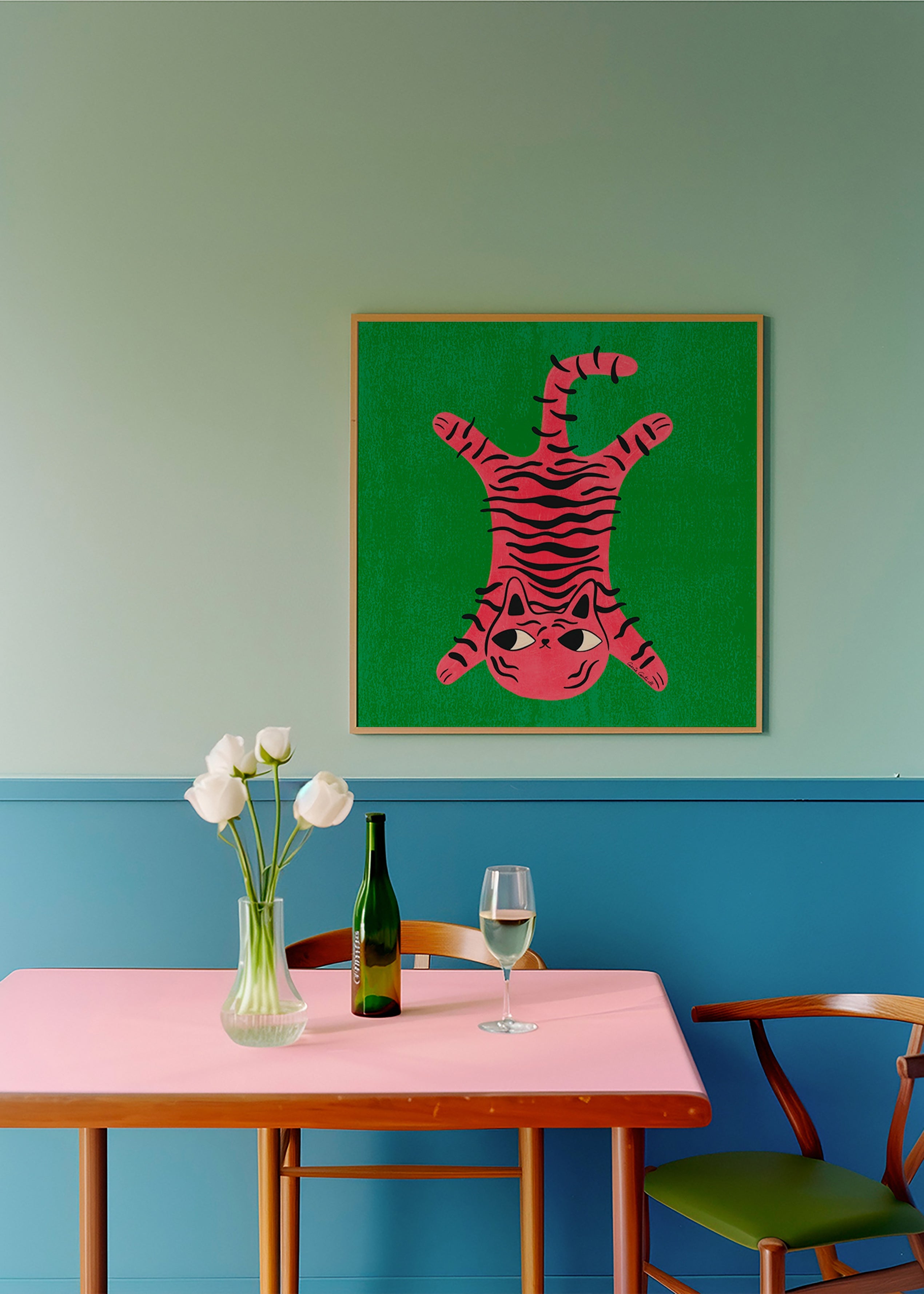 Rosa kat illustration med sorte striber – Product1