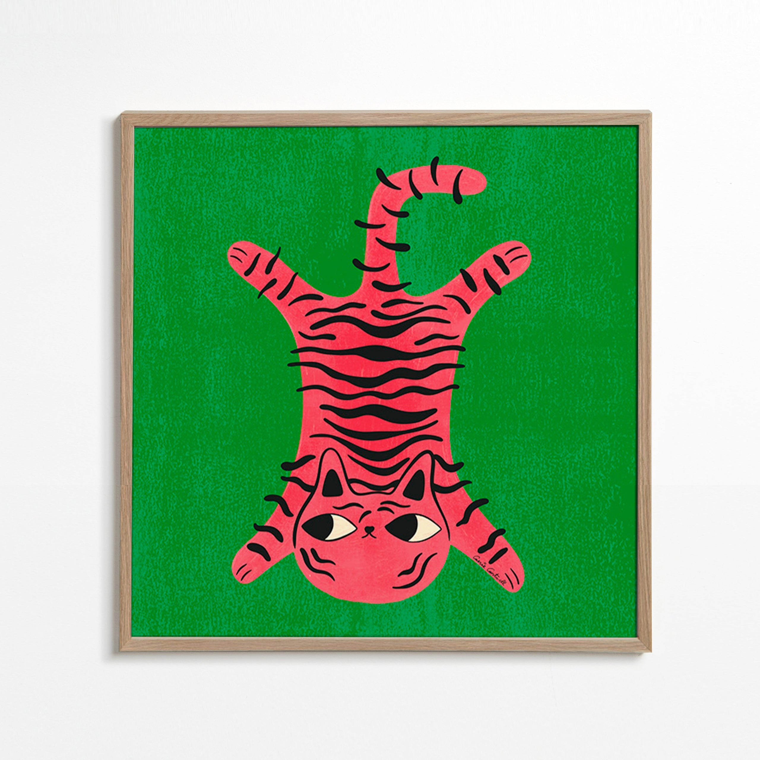 Rosa kat illustration med sorte striber – Oak Frame