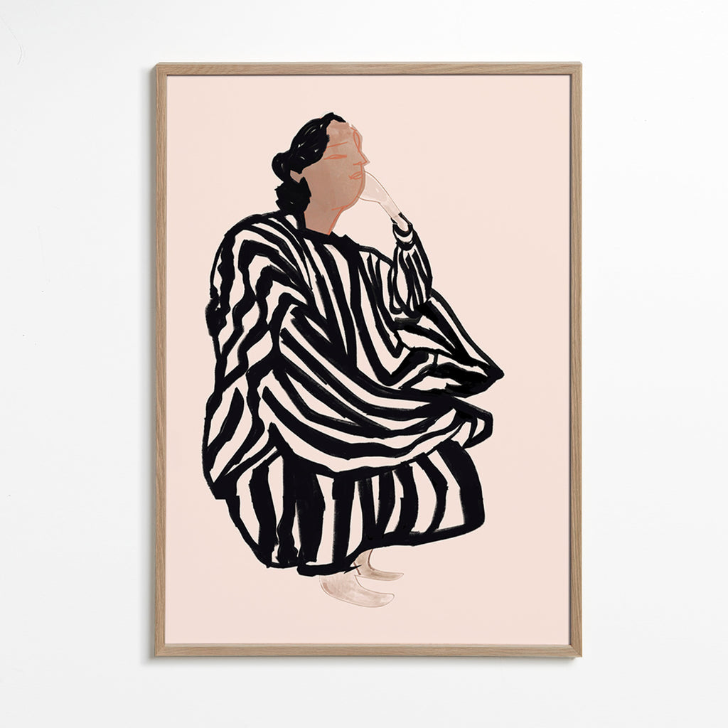 Illustration af kvindelig figur med grafiske striber – Oak Frame