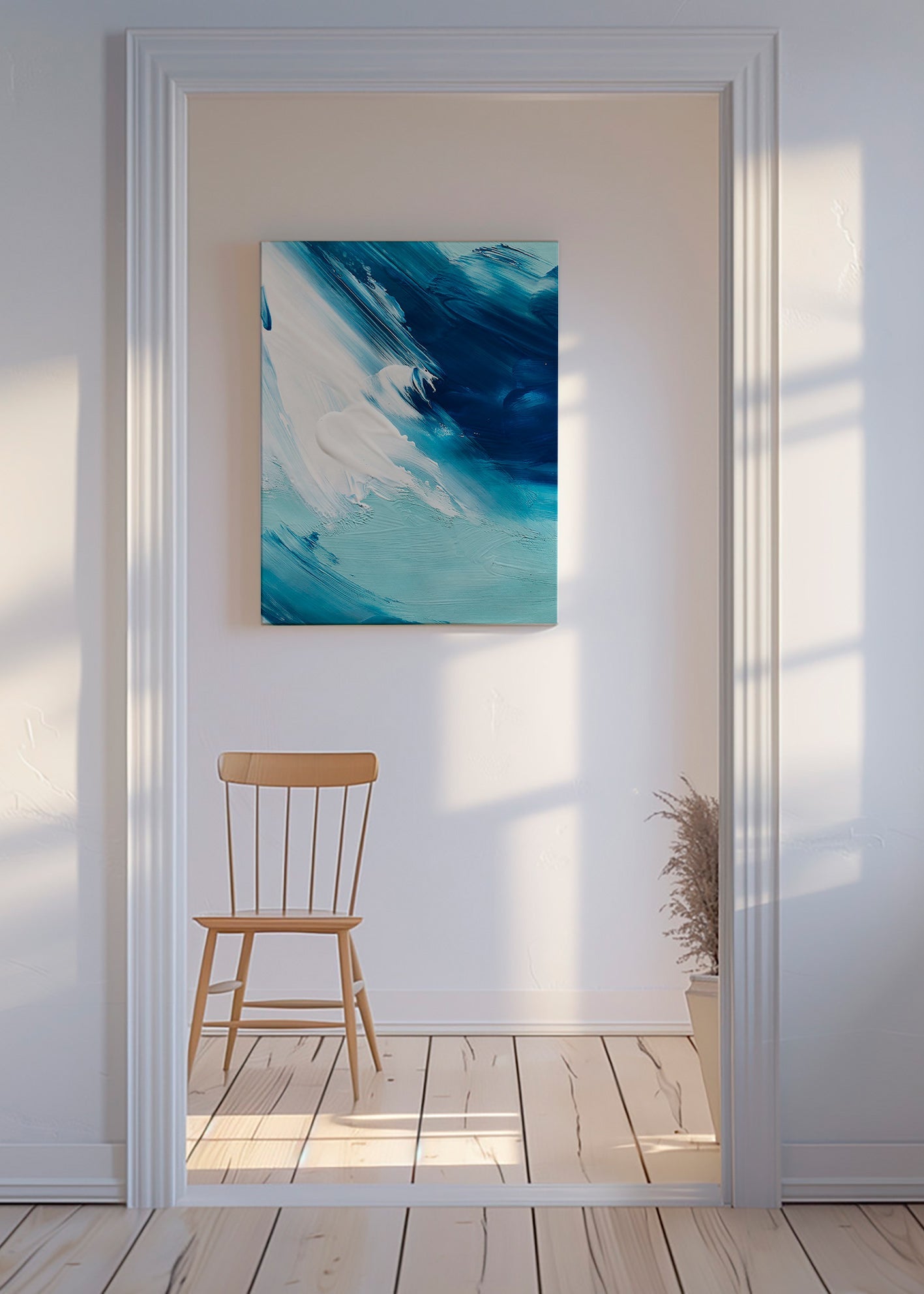 Abstrakt billede i blå og hvid med kraftige penselstrøg – Canvas