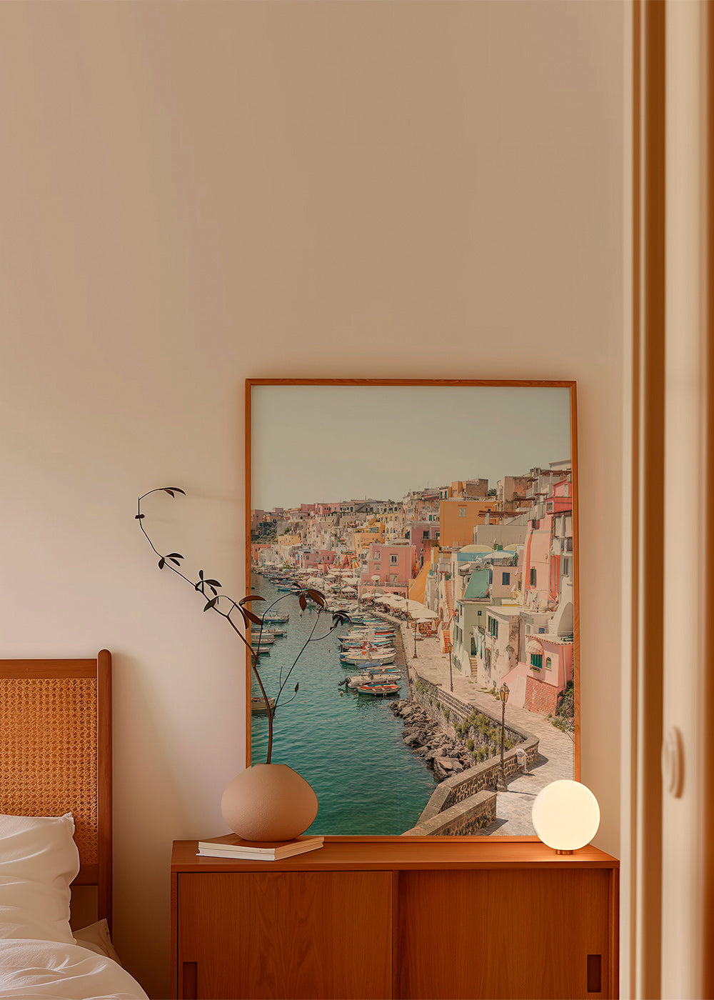 Rejseplakat Procida havn i pastelfarver – Product3