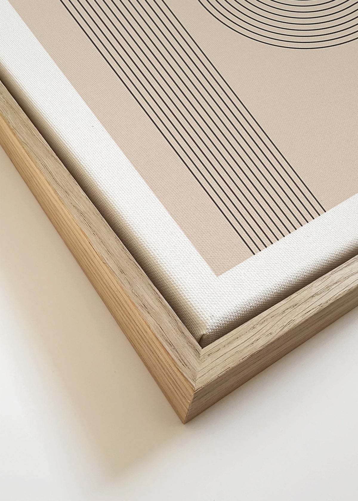 Minimalistisk plakat med buede linjer – Canvas detail