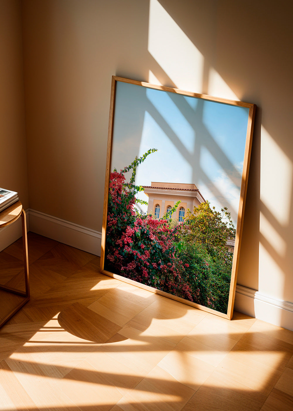 Botanisk plakat med Amalfi-facade og bougainvillea – Product3