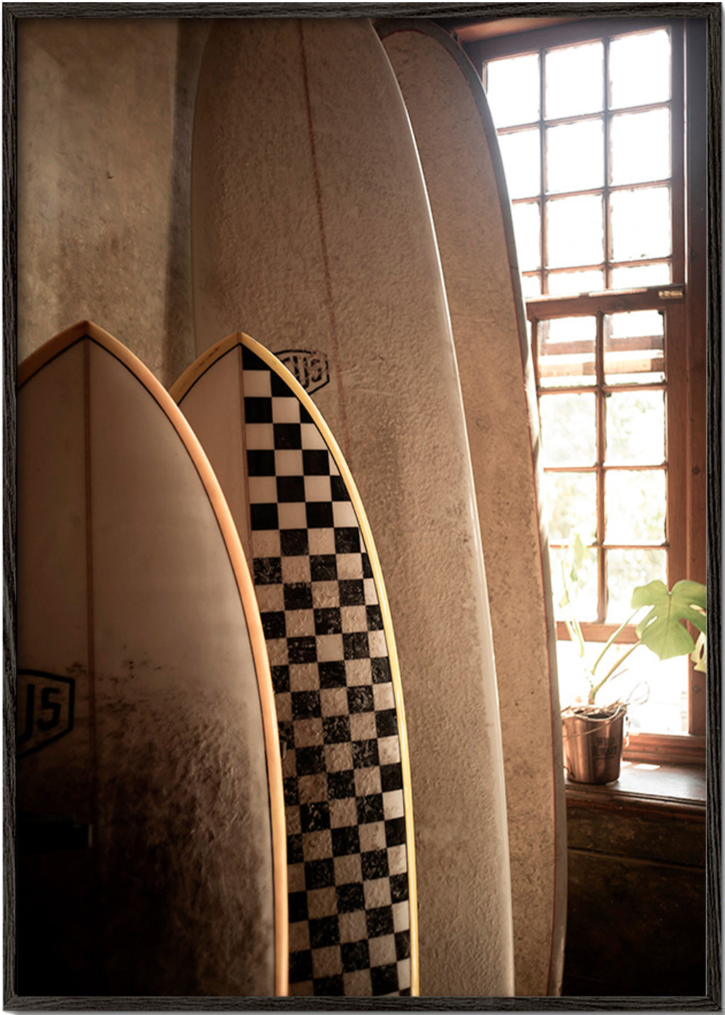 Sportsplakat med vintage surfbrætter – Black Frame