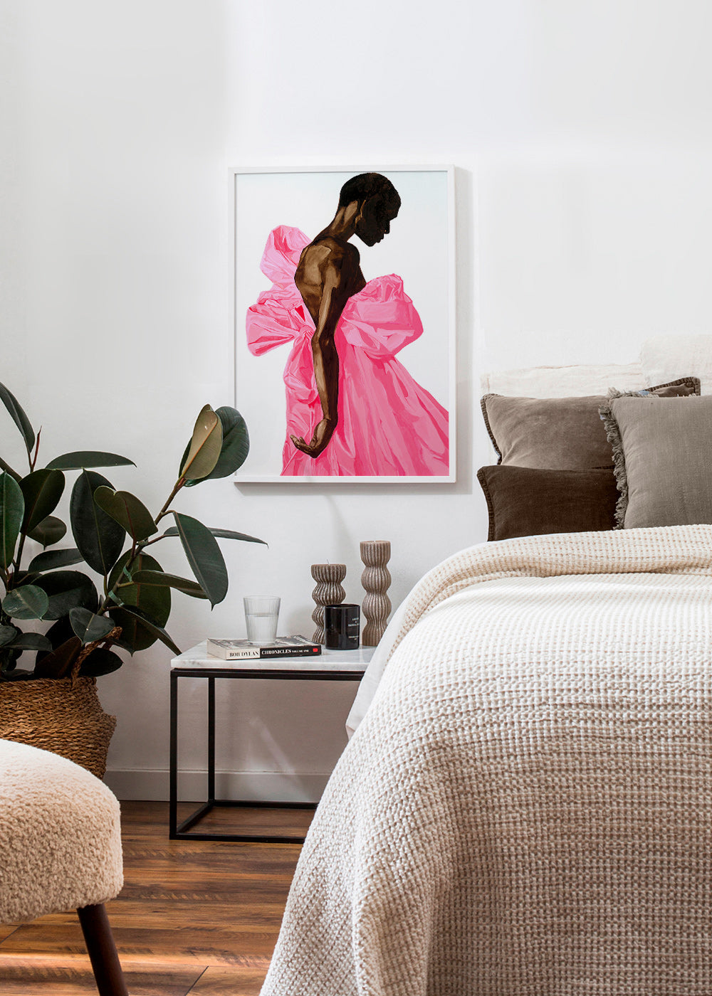 Illustration figur i lyserød kjole – Product1