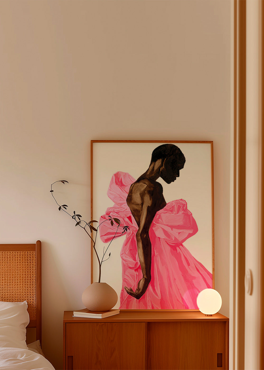 Illustration figur i lyserød kjole – Product3