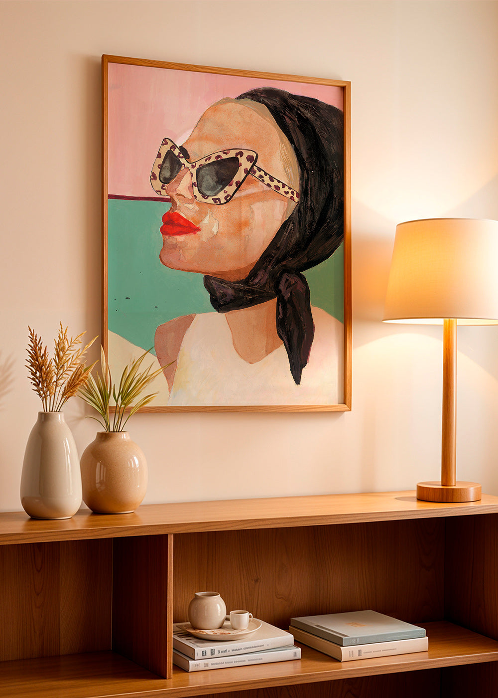 Illustration af kvinde med vintage solbriller – Product1