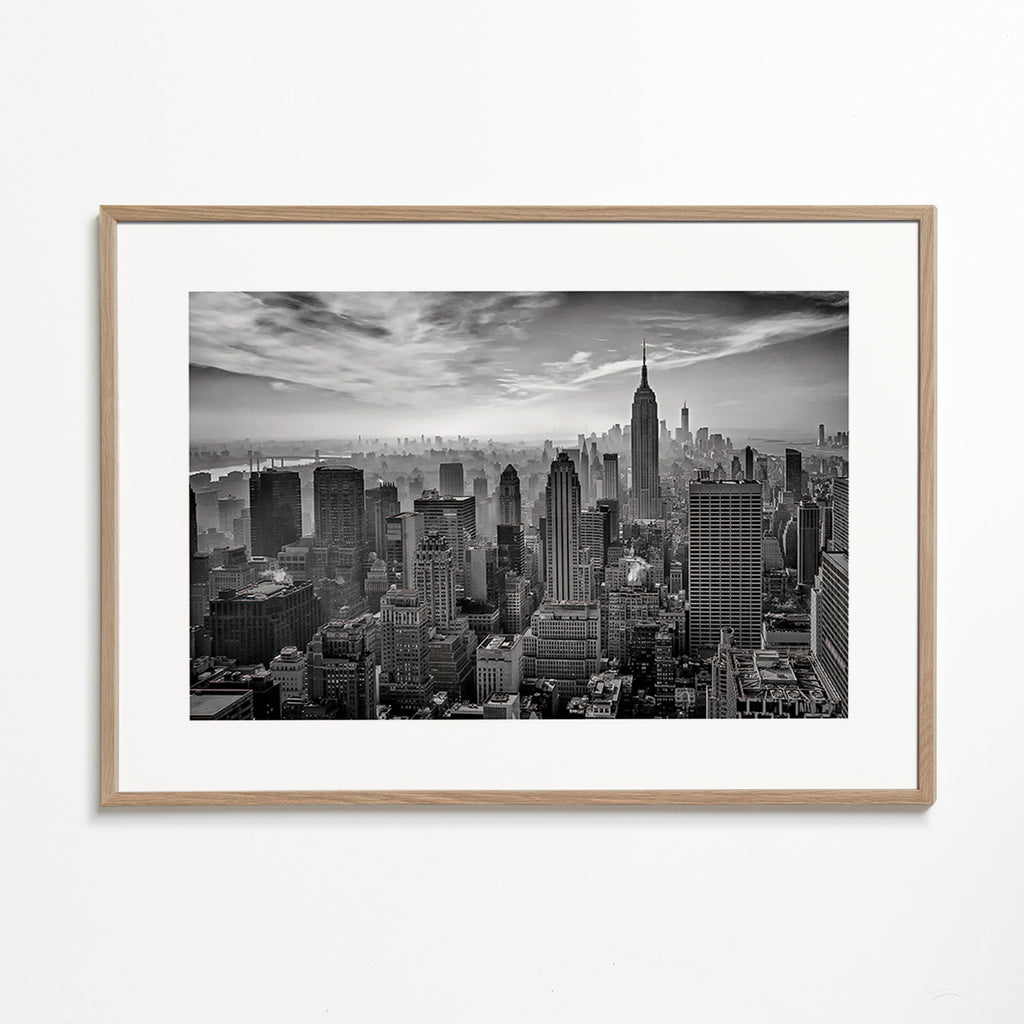 Køkkenkunst Manhattan skyline i sort-hvid – Oak Frame