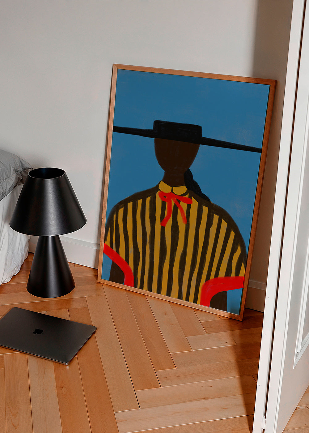Illustration af figur med hat og striber – Product2