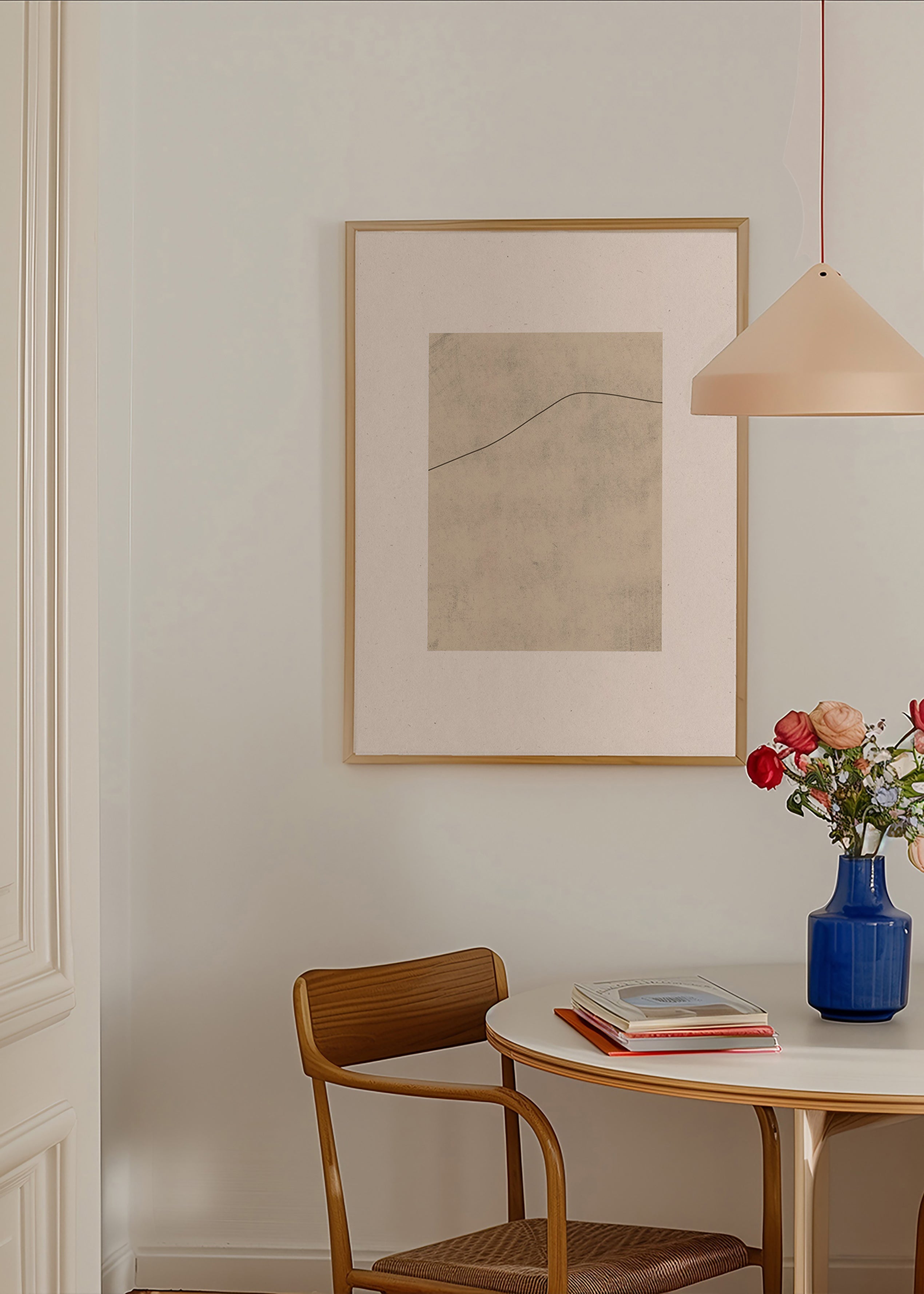Minimalistisk billede med buet linje på beige – Product2