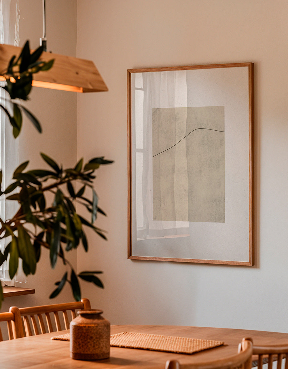 Minimalistisk billede med buet linje på beige – Product3