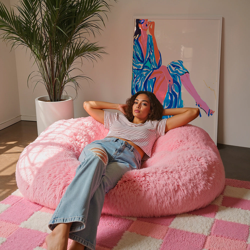 Illustration af kvinde i mønstret badekåbe – Product2