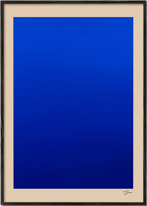 Abstrakt billede blåt felt med beige kant – Black Frame