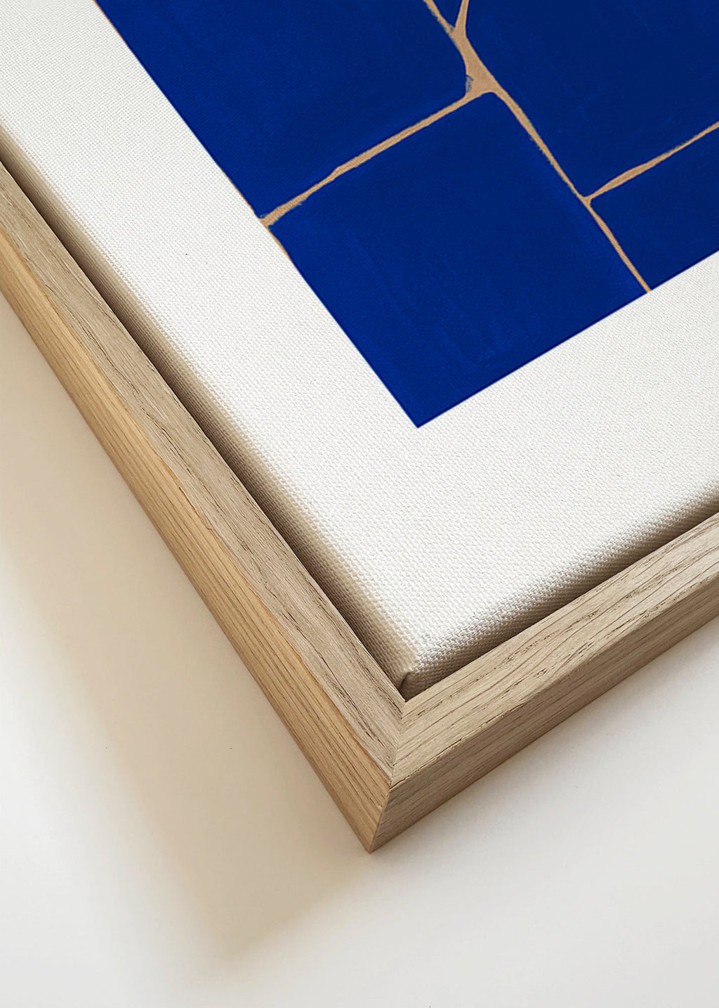 Geometrisk maleri i dybblå – Canvas detail