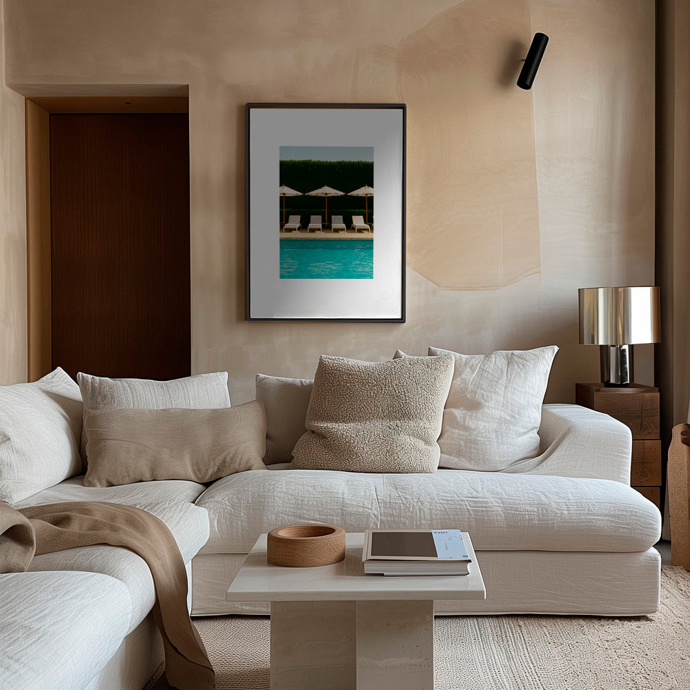 Fotografi af pool med parasoller og rene linjer – Canvas2