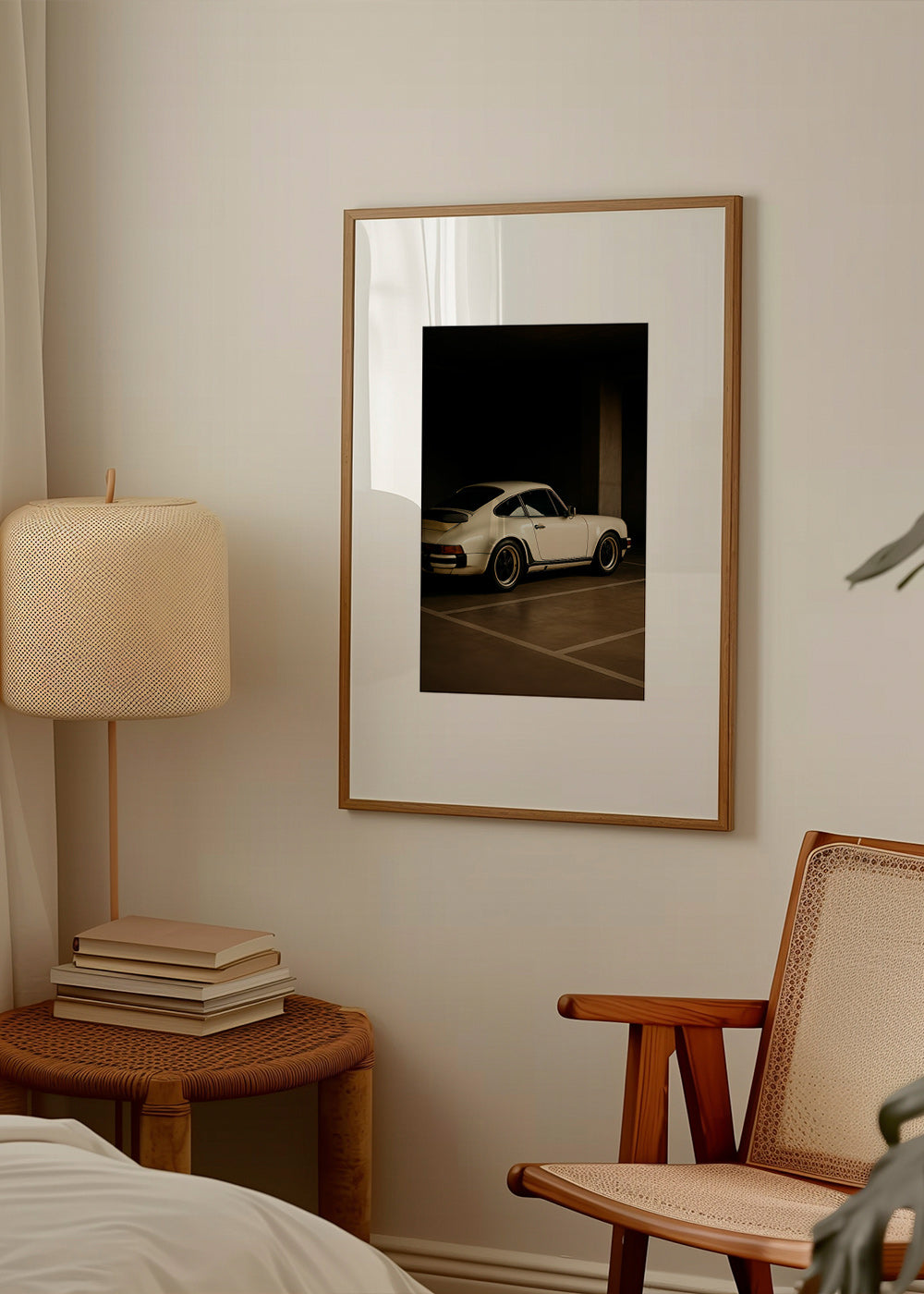 Fotografi af klassisk bil i nattegarage – Product1