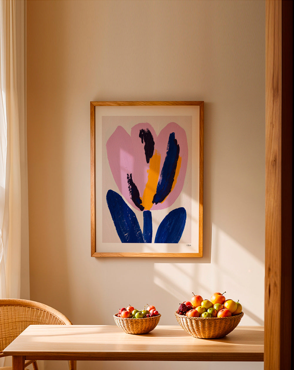 Botanisk plakat rosa blomst med blå strøg – Product1