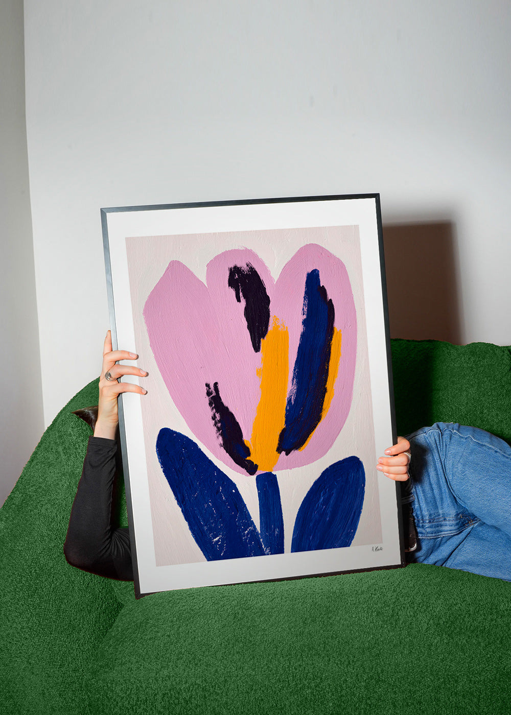 Botanisk plakat rosa blomst med blå strøg – Product3