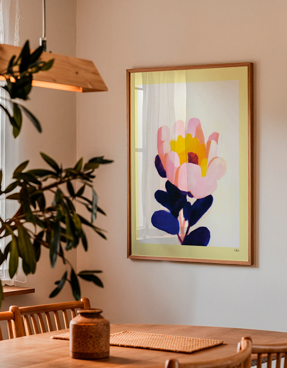Botanisk plakat: pink blomst med dybblå blade – Product3