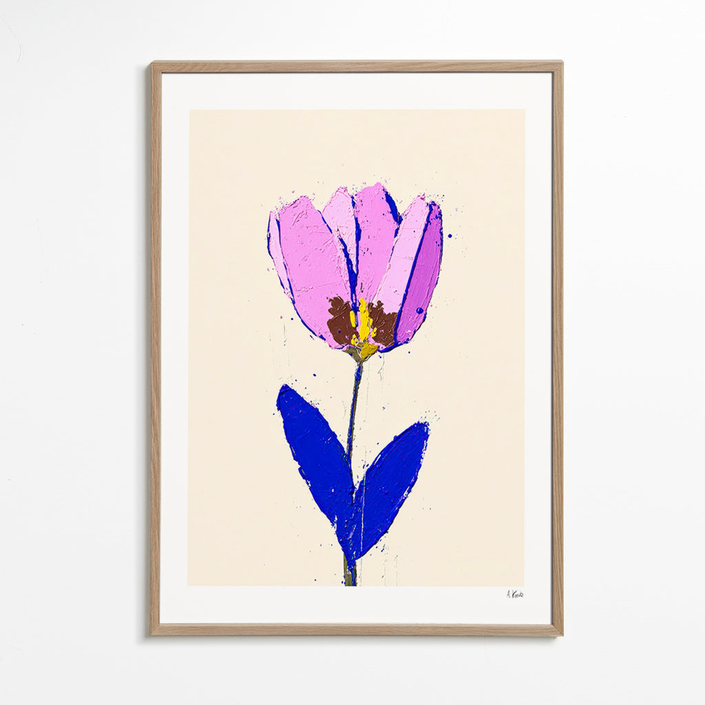 Botanisk plakat med lilla blomst og blåt blad – Oak Frame