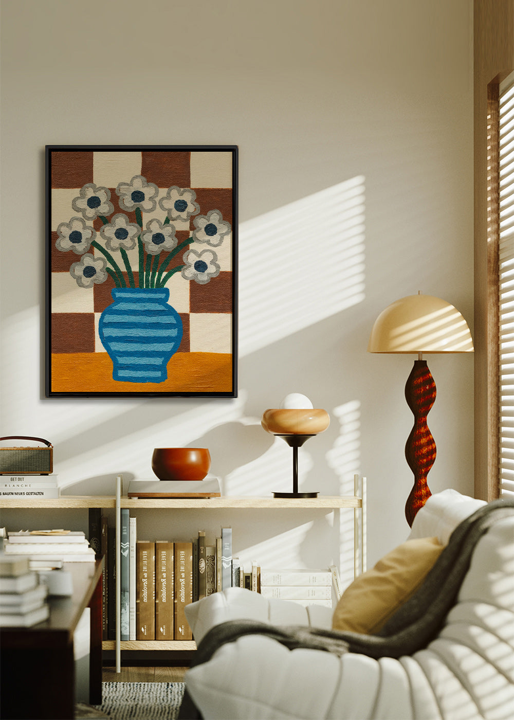 Botanisk plakat: blå vase med blomster på ternet baggrund – Canvas1