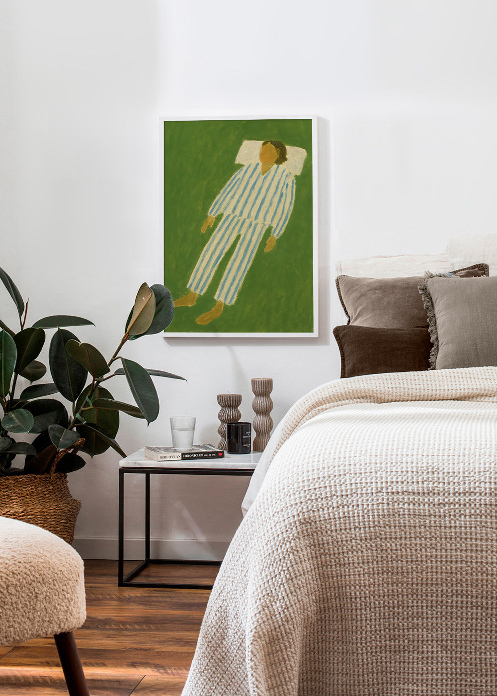 Illustration af figur liggende i striped pyjamas – Product2