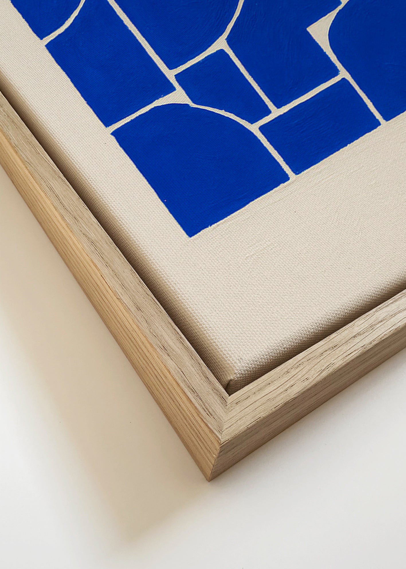 Geometrisk plakat i dyb blå – Canvas detail