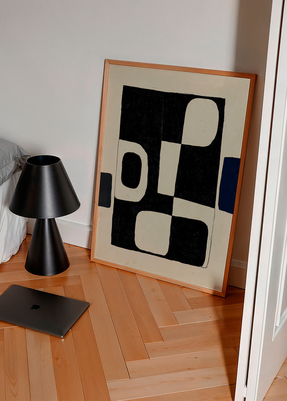 Geometrisk plakat med sorte blokke og buede negativer – Product2