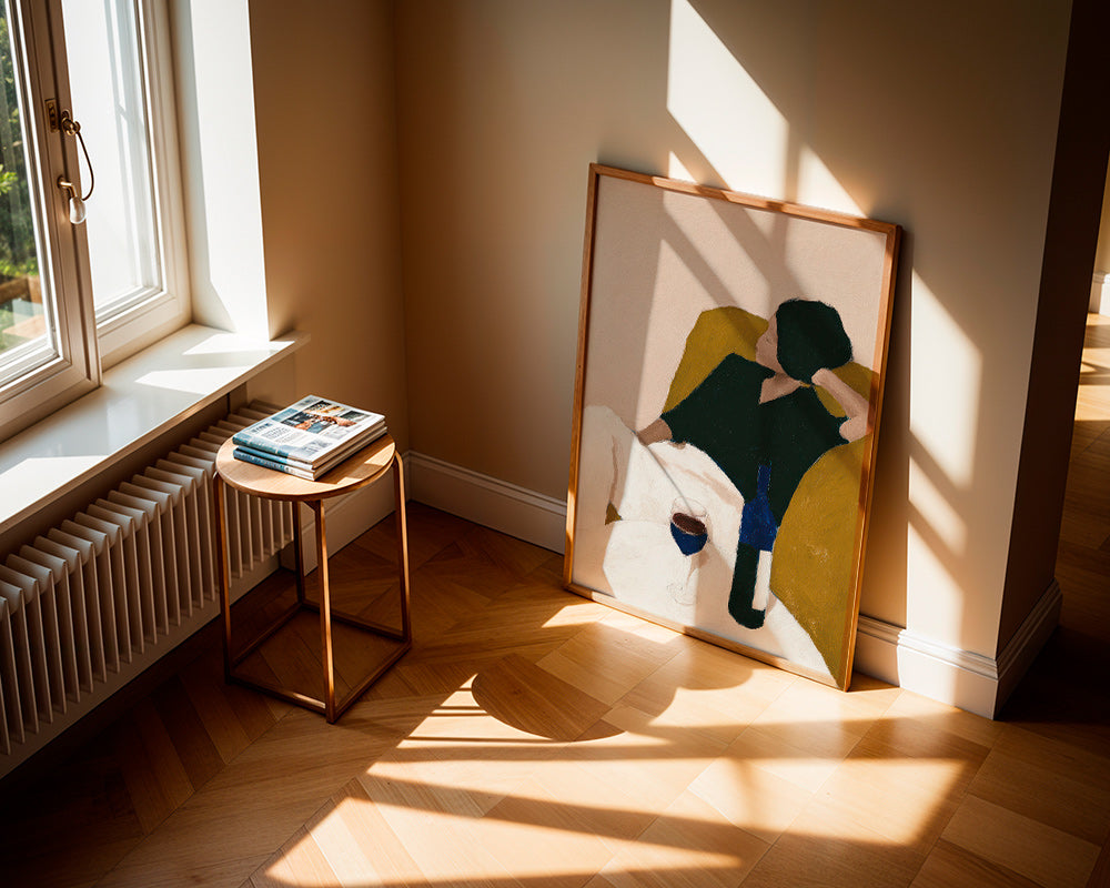 Køkkenkunst med vinflaske og sennepsfauteuil – Product2
