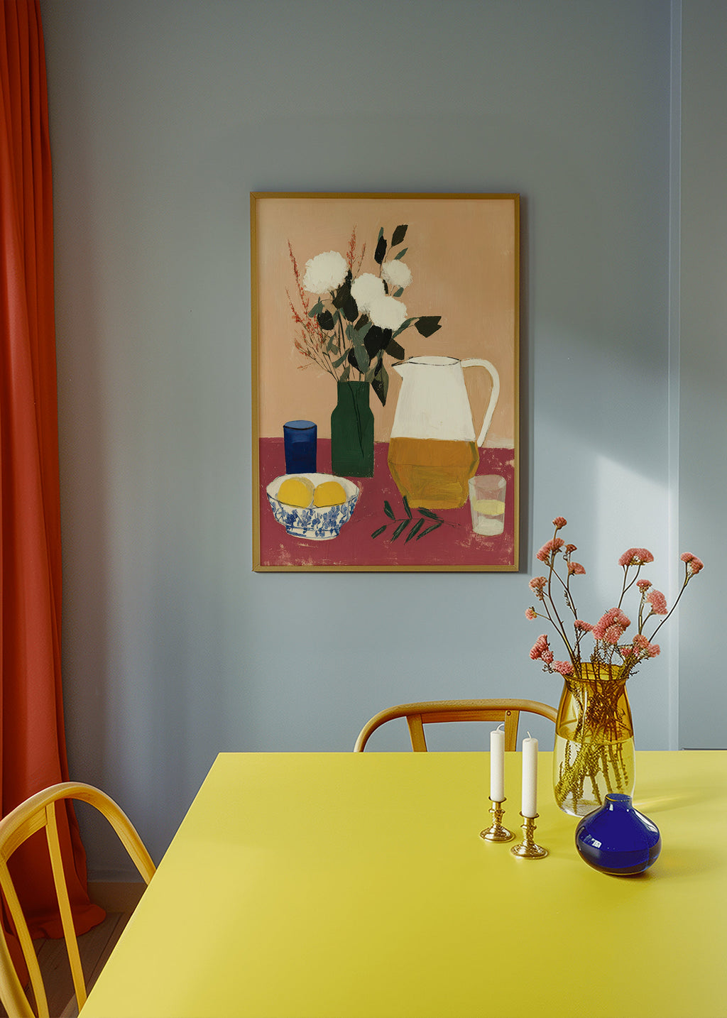 Køkkenkunst med kande og hvide blomster – Product1