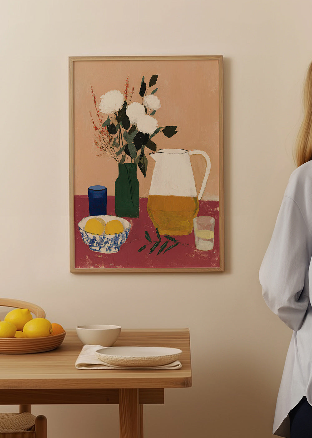 Køkkenkunst med kande og hvide blomster – Product3