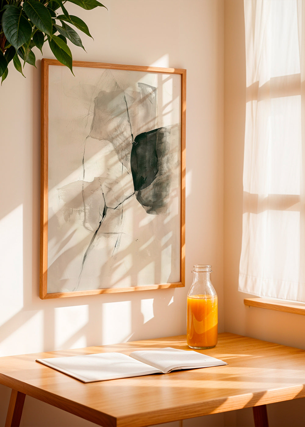 Abstrakt maleri med blækstrøg og bløde rum – Product1