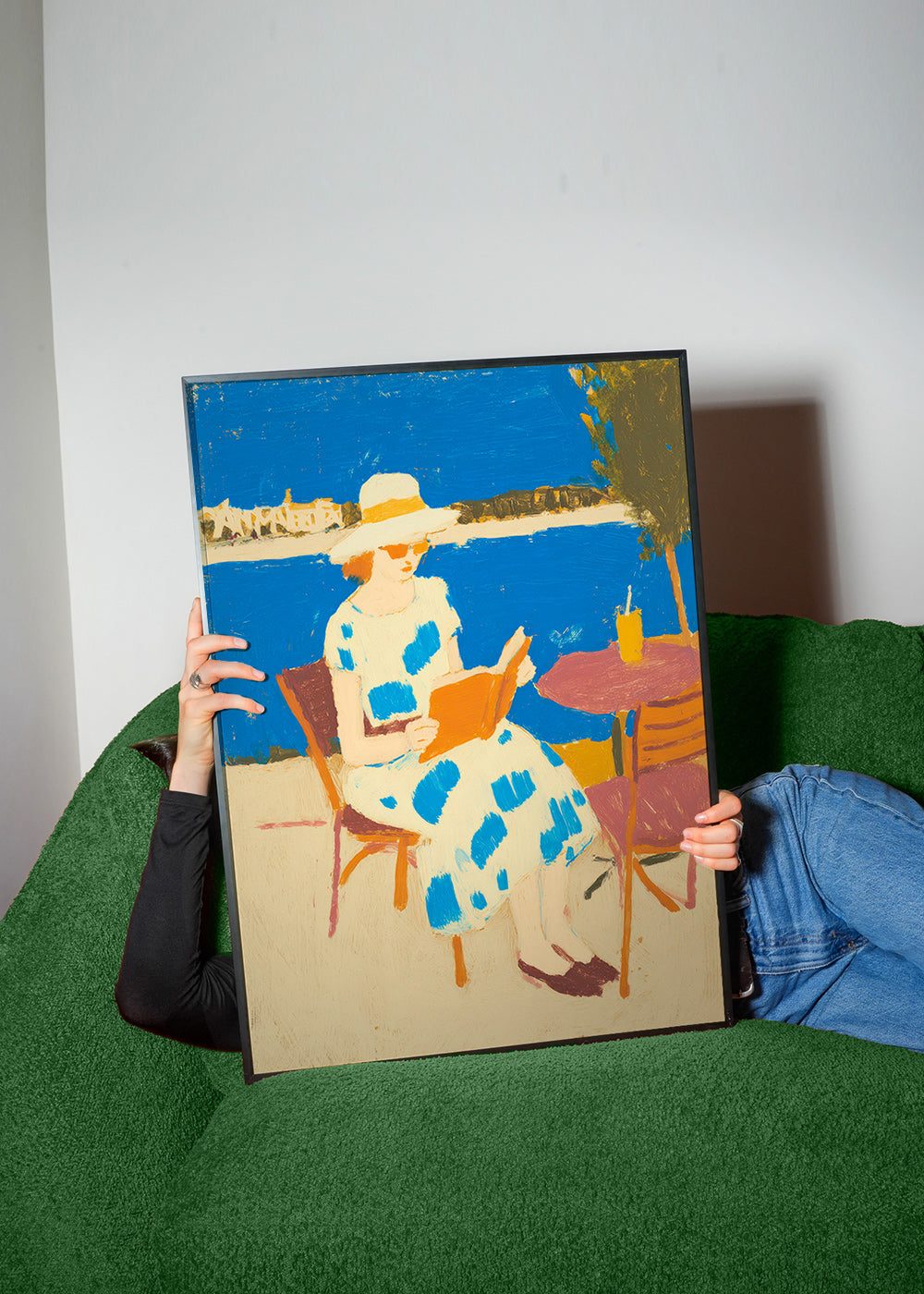 Illustration af læser ved havet – Product3