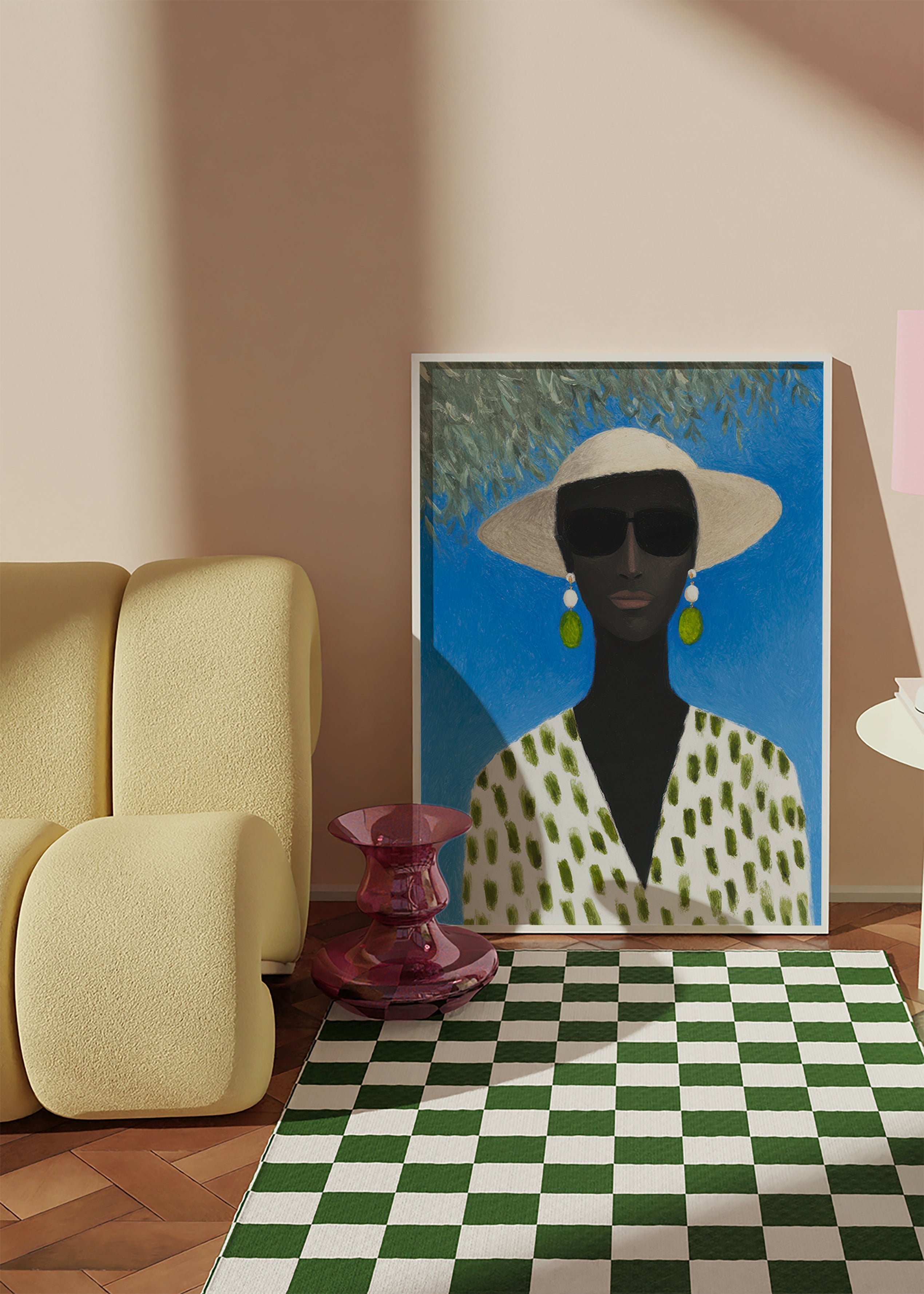 Illustration af kvinde med hat og grønt mønster – Product3