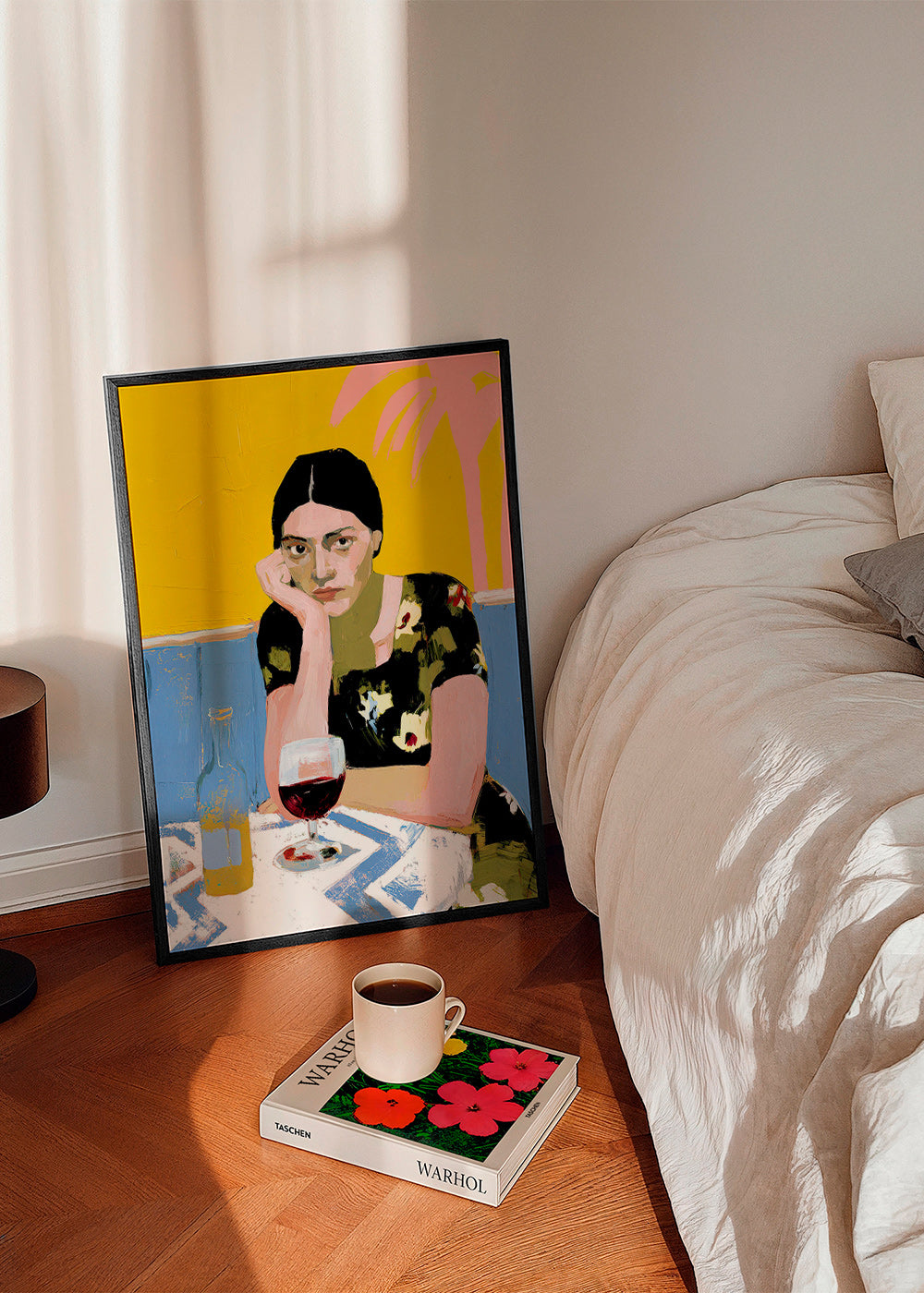 Køkkenkunst: kvinde med cocktail ved bordet – Product1