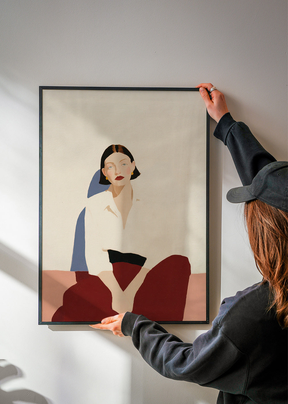 Minimalistisk siddende figur, rolig gestus – Product2