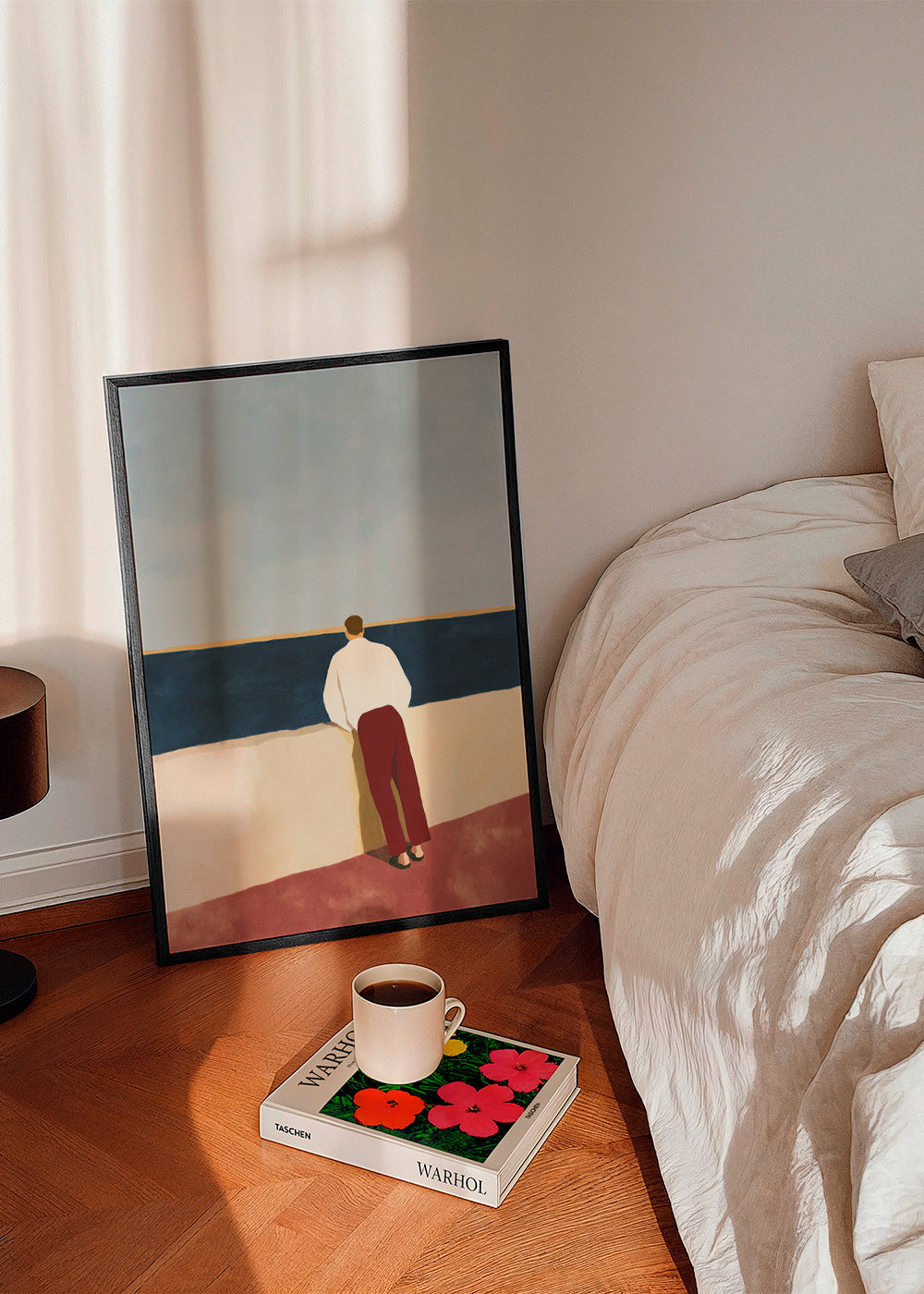 Landskabsbillede med figur, der kigger på havet – Product3