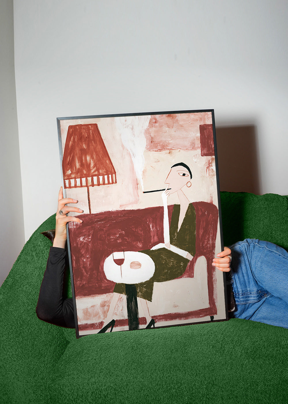 Køkkenkunst med siddende figur og vin