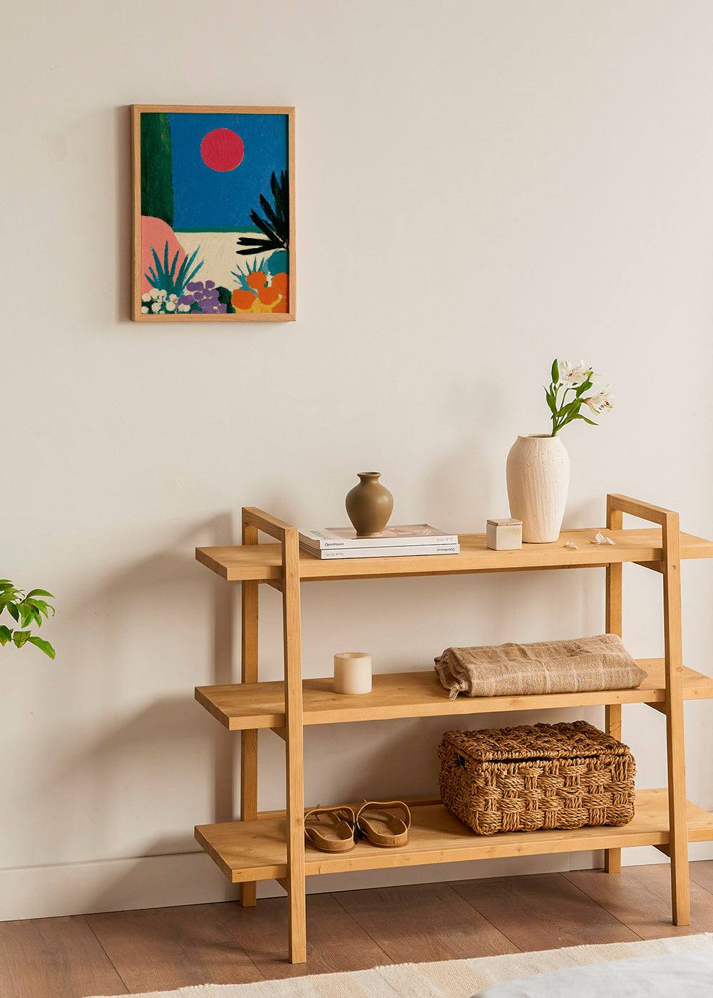 Botanisk plakat med rød måne og stiliseret have