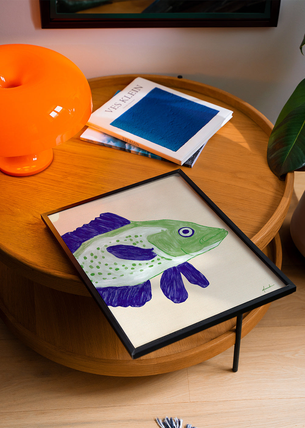 Fisk illustration grøn krop med blå streger