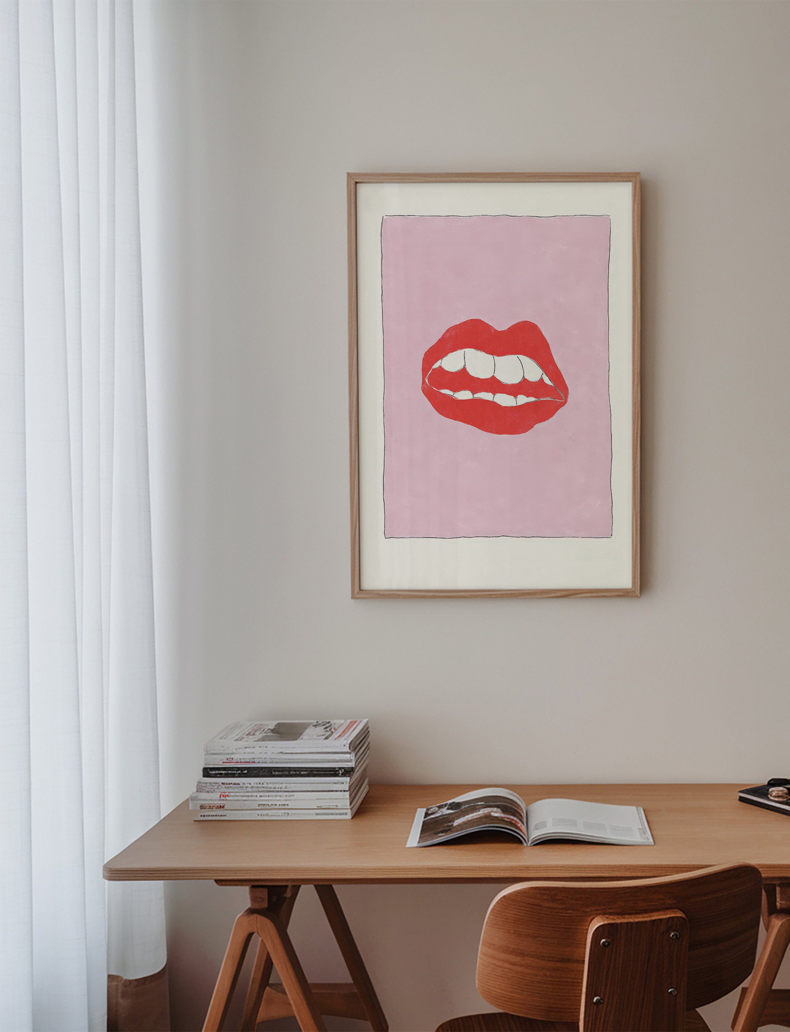 Illustration røde læber på rosa baggrund