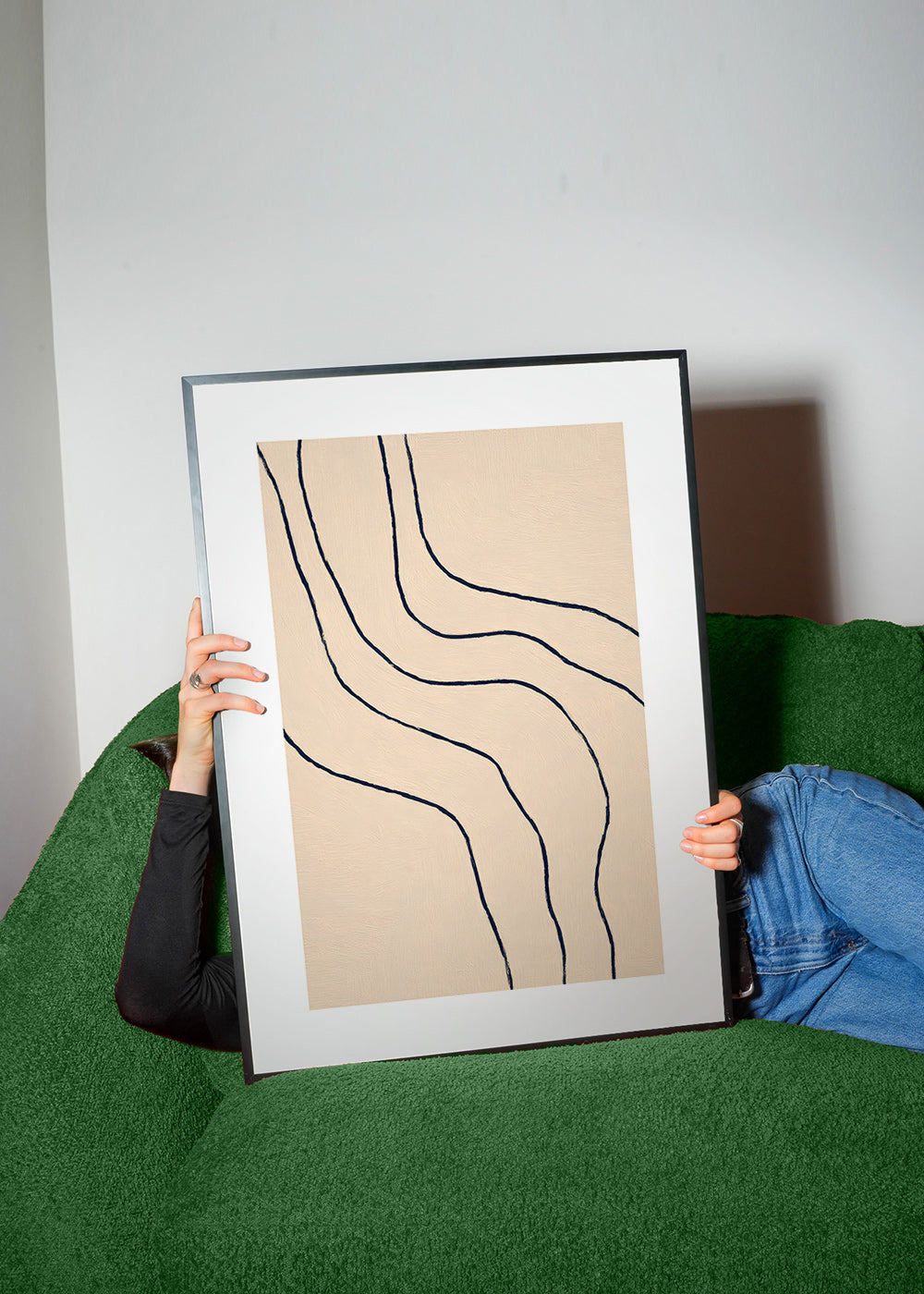 Minimalistisk billede med organiske linjer beige