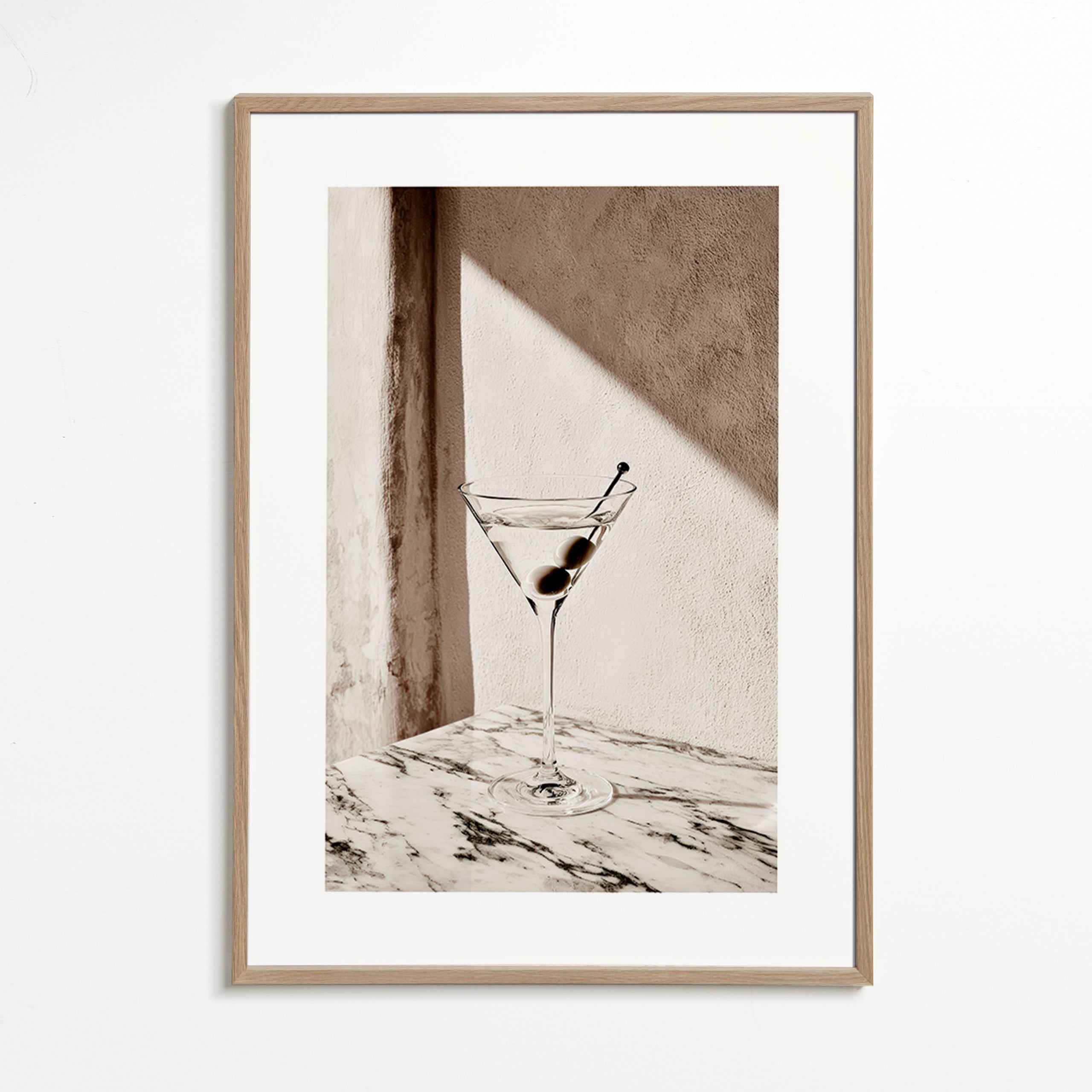 Køkkenkunst Martini i glas på marmor