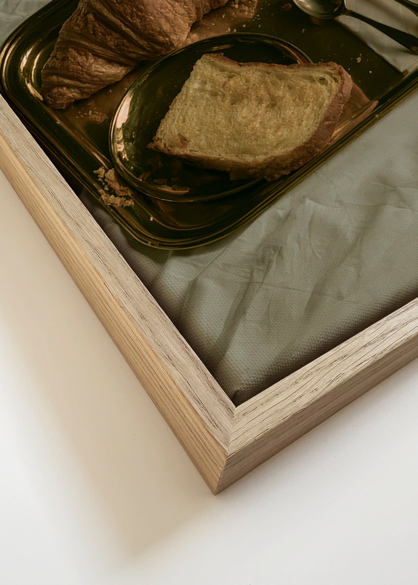 Køkkenkunst med morgenmad på bakke